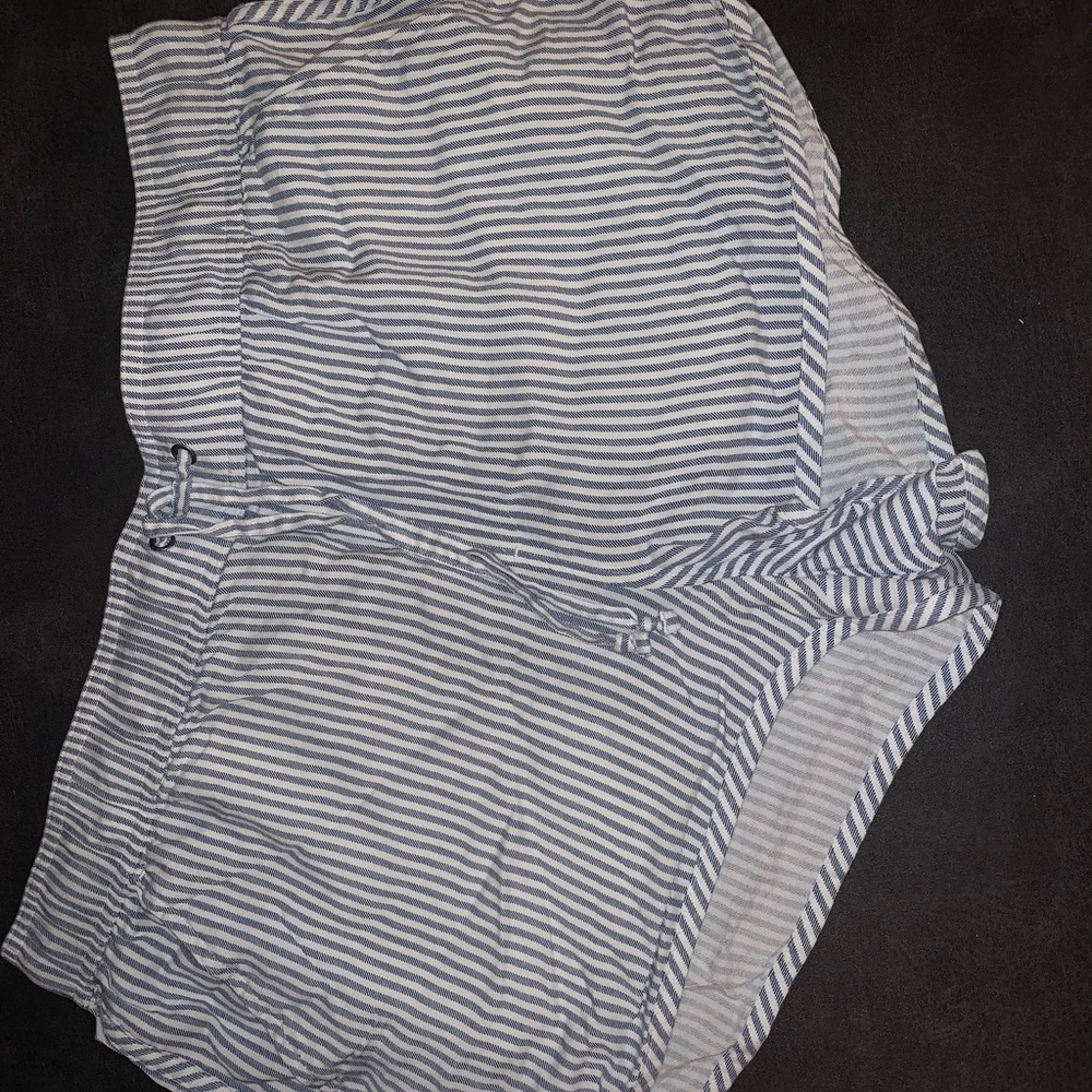 Kohl’s stripped shorts